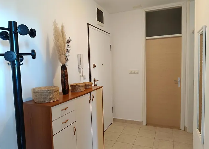 Veske Apartment *